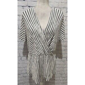 Lane Bryant Womens Plus Size White /Black Striped Short Sleeve Shirt 18/20